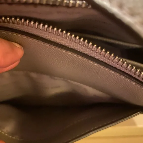 Michael Kors Tote Bag - Sale Price includes free shipping! - Picture 8 of 15